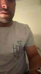 moreno2323_sexy — вебкам-модель онлайн на cam4