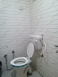 Cute_Kavya7 — вебкам-модель онлайн на stripchat