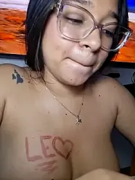 -VICKKY — Stripchat stream photo (Mar 2026)