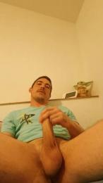 Latortuedu69 — Cam4 stream photo (Apr 2026)