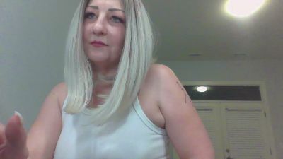 OliviaMonroe1 — Cam4 stream photo (Jan 2026)