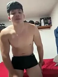 padrinito_69 — вебкам-модель онлайн на stripchat