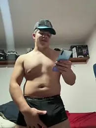 padrinito_69 — вебкам-модель онлайн на stripchat