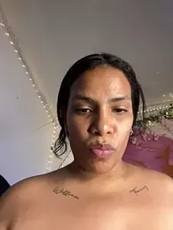 ArielleMillerr- — Stripchat stream photo (Aug 2026)
