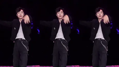 EXO-cbz — вебкам-модель онлайн на stripchat