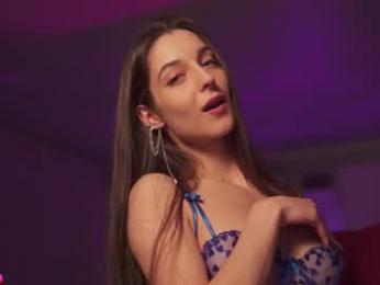 angels_kiss — вебкам-модель онлайн на chaturbate