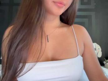 -Sara- — вебкам-модель онлайн на bongacams