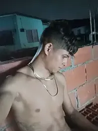 God_Eros_23cm — вебкам-модель онлайн на stripchat