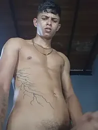 God_Eros_23cm — вебкам-модель онлайн на stripchat