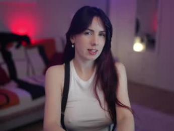 _blackbee_ — вебкам-модель онлайн на chaturbate