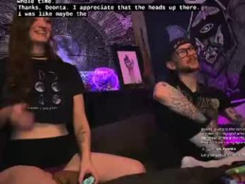 webz_and_kordz — вебкам-модель онлайн на chaturbate