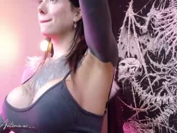 sharpay_evans — вебкам-модель онлайн на chaturbate