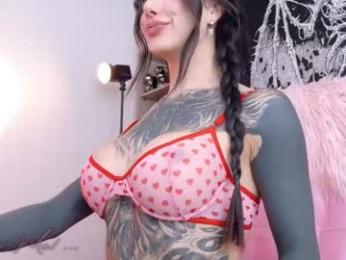 sharpay_evans — вебкам-модель онлайн на chaturbate