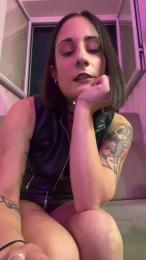 EMA_95 — вебкам-модель онлайн на cam4
