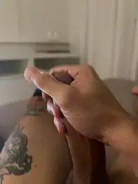 ruffvip — вебкам-модель онлайн на stripchat