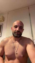 Biberonlechero — вебкам-модель онлайн на cam4