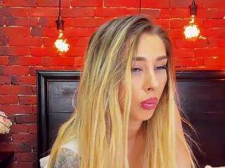 christynaross — вебкам-модель онлайн на camsoda