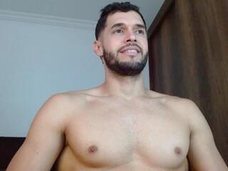 Tom Wills — flirt4free