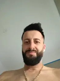 Kosminkom — вебкам-модель онлайн на stripchat