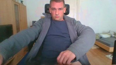Clitkomand1 — Cam4 stream photo (Jun 2026)
