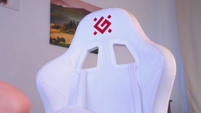 bless_me — вебкам-модель онлайн на cam4