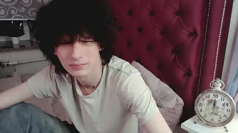 metlVV — вебкам-модель онлайн на stripchat