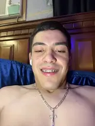 TuPapiChulo2026 — вебкам-модель онлайн на stripchat