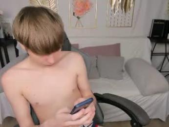 andyjey_ — chaturbate
