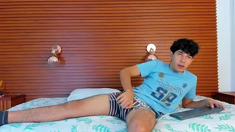 peakk_twiinns — Stripchat stream photo (Mar 2026)