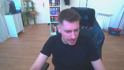 bigdickyoun1 — Cam4 stream photo (May 2026)