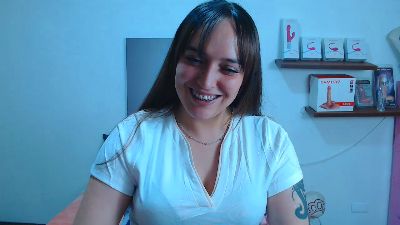 anyela_bubble18 — вебкам-модель онлайн на cam4