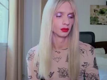 huge_vee — Chaturbate stream photo (Oct 2026)