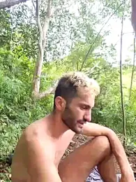 NicolasMave — Stripchat stream photo (May 2025)