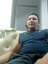 luchoarr — Stripchat stream photo (Feb 2026)