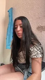Sofhi_corolinne31 — вебкам-модель онлайн на stripchat