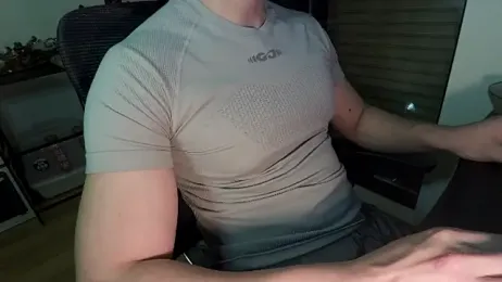 Tkcqcc — вебкам-модель онлайн на stripchat