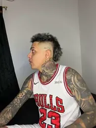 golden_girl_house — Stripchat stream photo (Mar 2026)