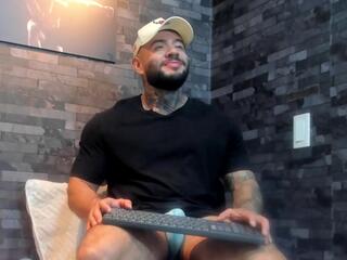 Bruce Dallas — Flirt4free stream photo (Apr 2026)