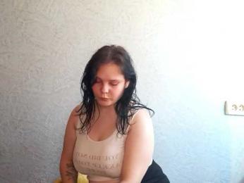 YourSweetPiggy — вебкам-модель онлайн на bongacams