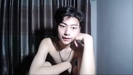 XX-XIUXIU — вебкам-модель онлайн на stripchat