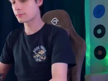 debugmee — Chaturbate stream photo (Mar 2026)