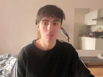 stralght_twinks — вебкам-модель онлайн на chaturbate