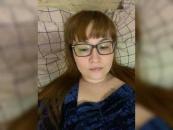 QueenFoxyLisa — вебкам-модель онлайн на bongacams