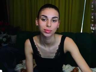 emmigreen — Camsoda stream photo (Mar 2026)