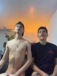 SebastianReed_ — вебкам-модель онлайн на stripchat