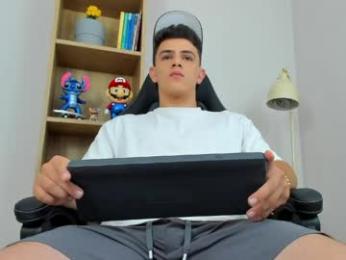 mikecooper_ — Chaturbate stream photo (Apr 2026)