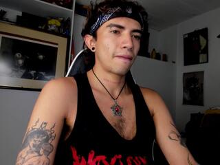 Darko Davis — flirt4free