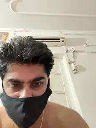 John_desihunk — вебкам-модель онлайн на stripchat