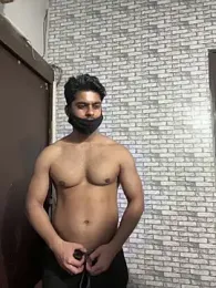 John_desihunk — вебкам-модель онлайн на stripchat