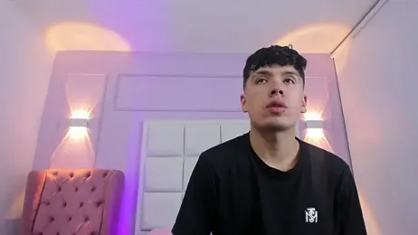 hoot_booys_ — вебкам-модель онлайн на stripchat